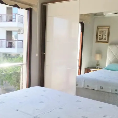 Sea View Luxury Arslan House 아파트 *